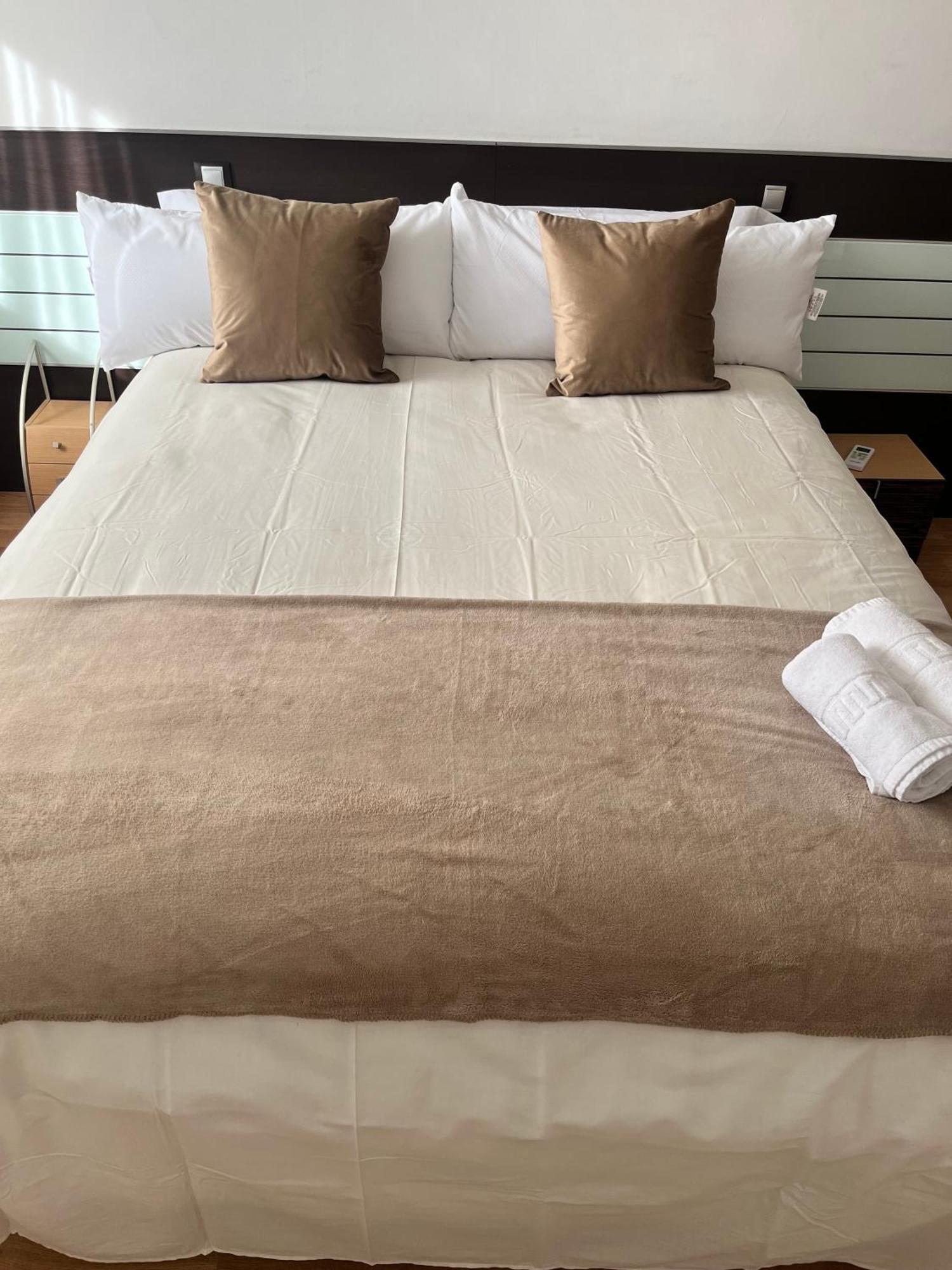 Apartamento En Zaragoza3 Bagian luar foto